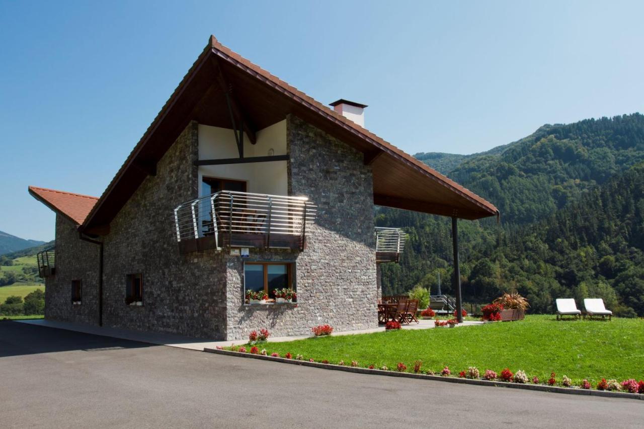 Uzturre - Baskeyrentals Berrobi Екстер'єр фото
